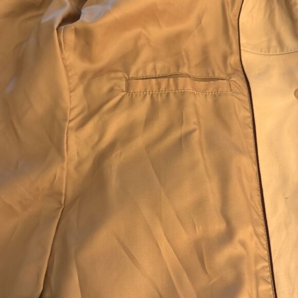 Kenneth Cole New York Woman’s Genuine Leather Full Length Tan Coat. Size Medium. - Picture 8 of 11